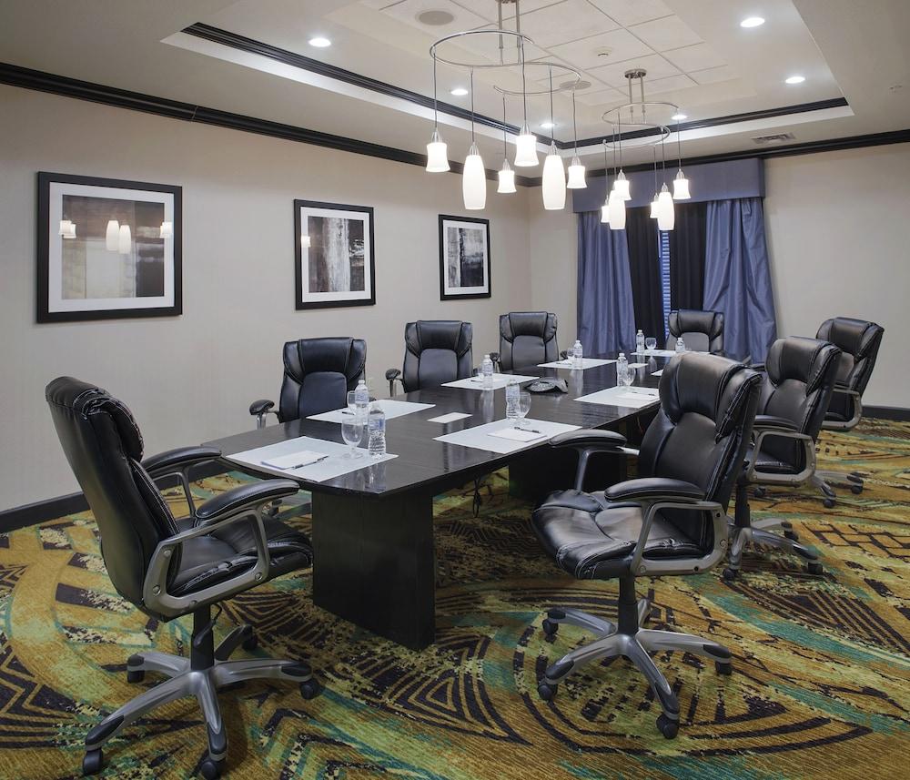 Hilton Garden Inn Джонсборо Экстерьер фото