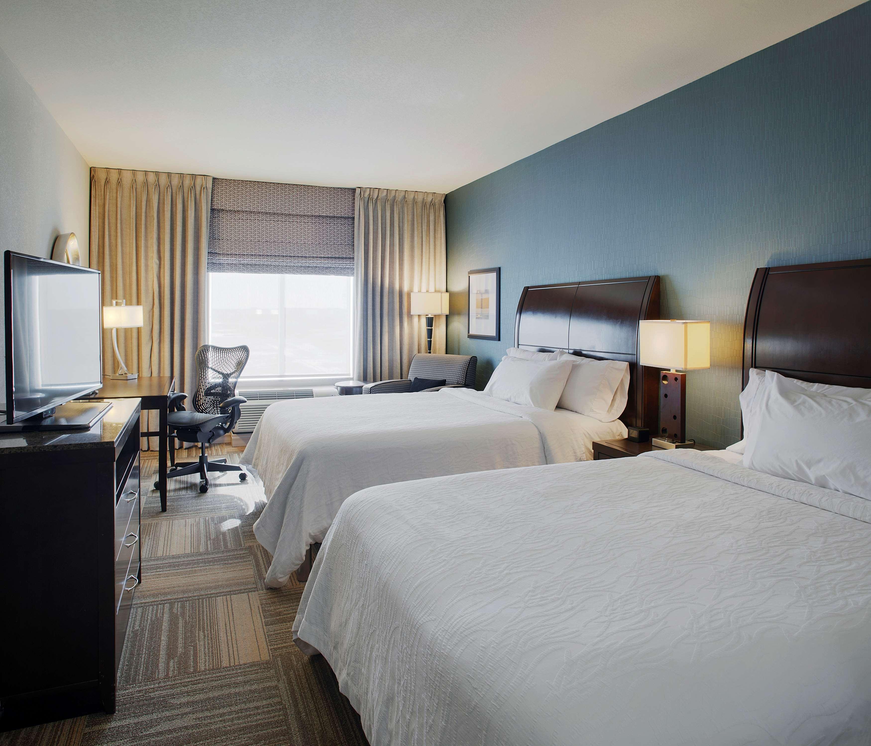 Hilton Garden Inn Джонсборо Экстерьер фото