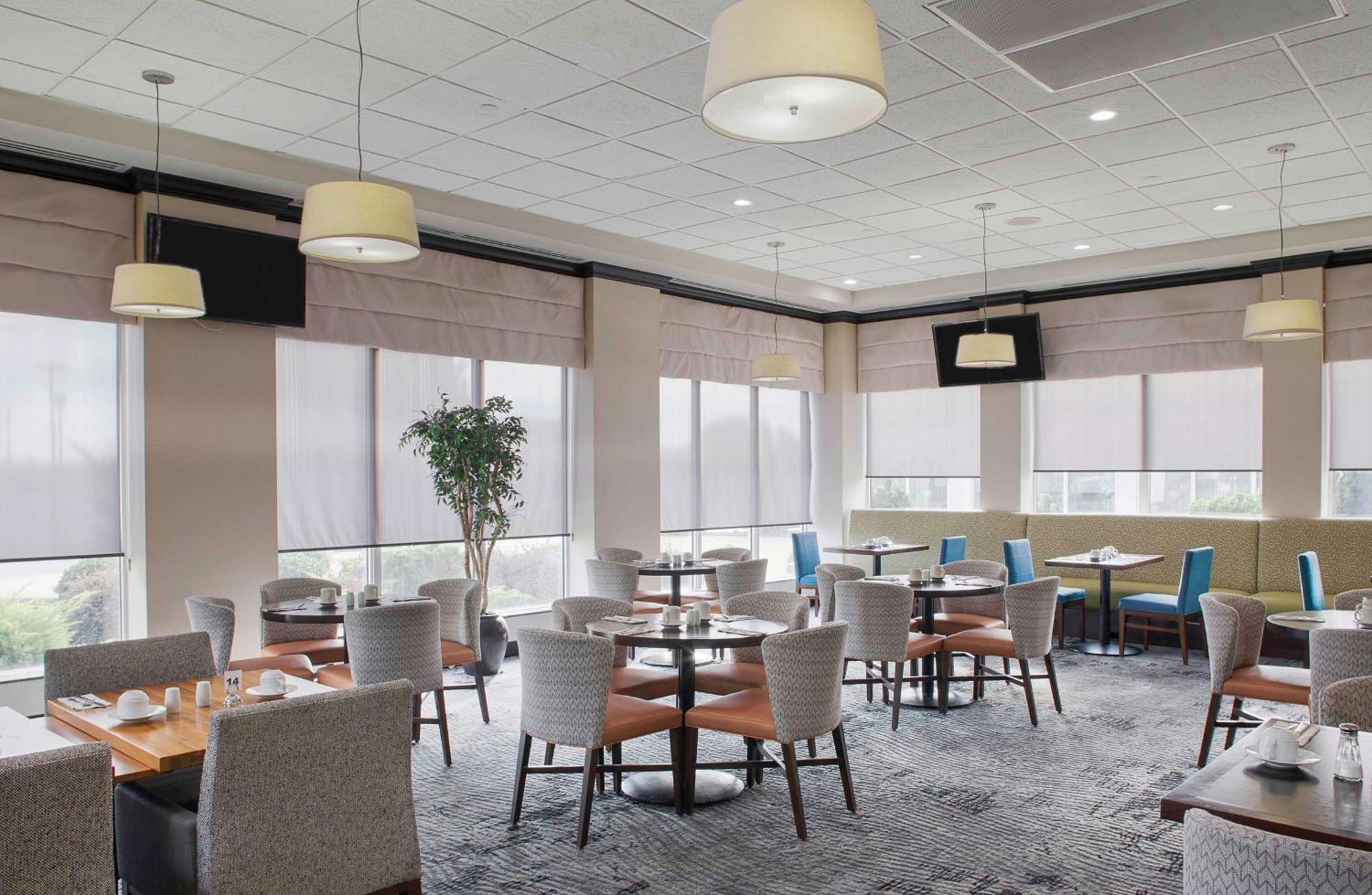 Hilton Garden Inn Джонсборо Экстерьер фото