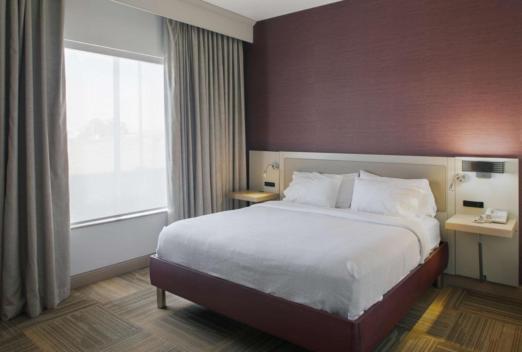 Hilton Garden Inn Джонсборо Экстерьер фото