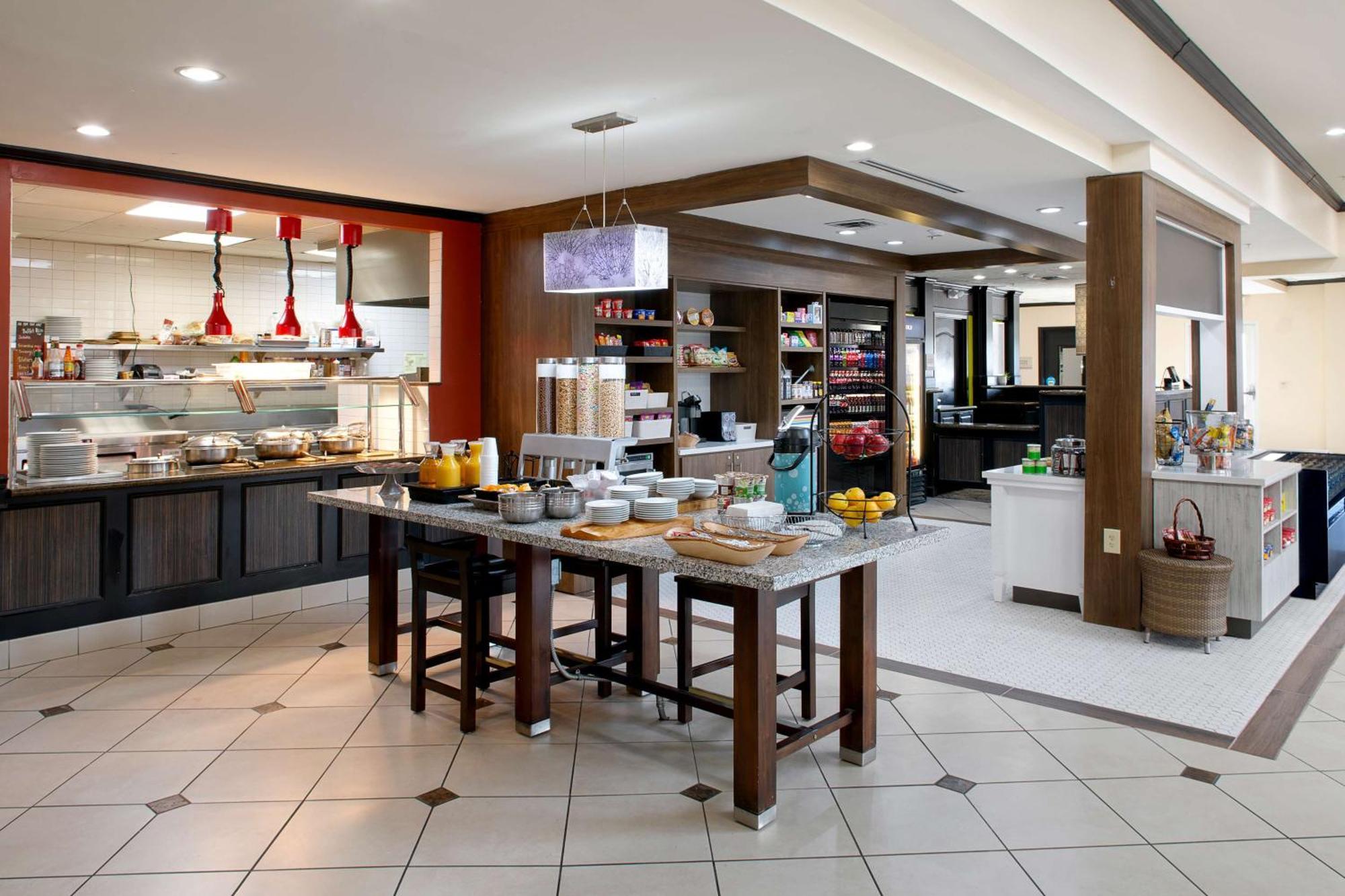 Hilton Garden Inn Джонсборо Экстерьер фото