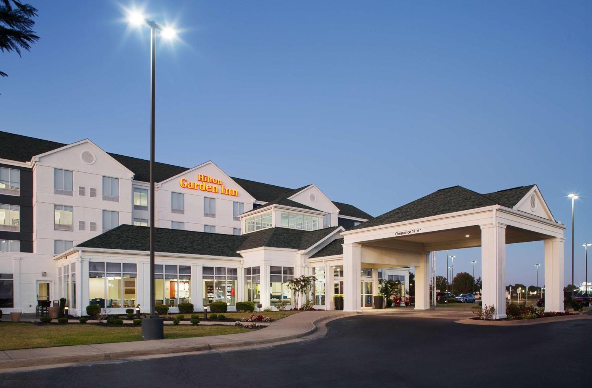 Hilton Garden Inn Джонсборо Экстерьер фото